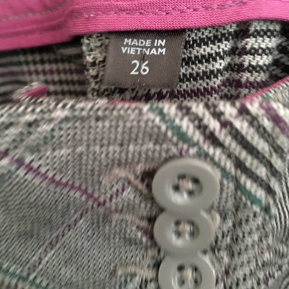 Avenue Cotton Plaid Gaucho Pants, 26W - Picture 5 of 15